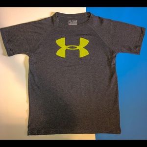 UNDER ARMOUR Loose Short Sleeve Shirt